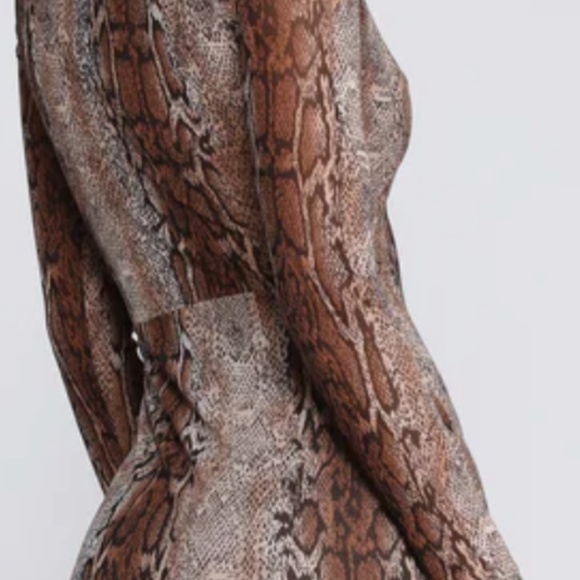 New Windsor Dress - Picture 2 of 7